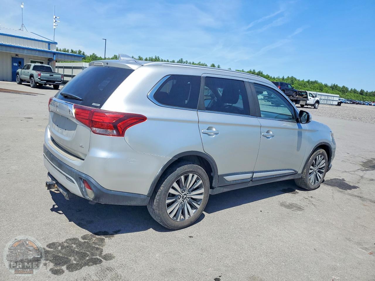2020 MITSUBISHI OUTLANDER — фото 3
