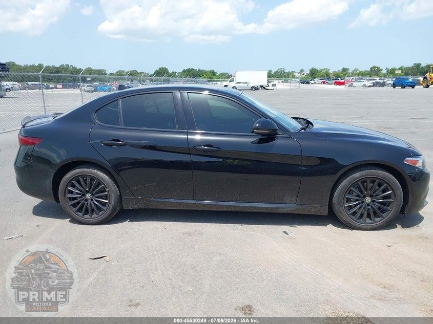 2021 ALFA ROMEO GIULIA AWD — фото 13