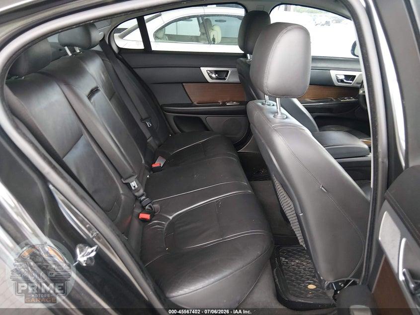 2015 JAGUAR XF 2.0T PREMIUM — фото 8