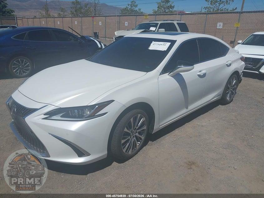 2021 LEXUS ES 300H — фото 2