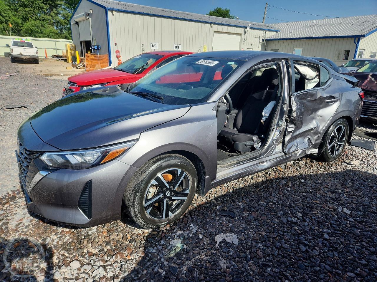 2024 NISSAN SENTRA — фото 2