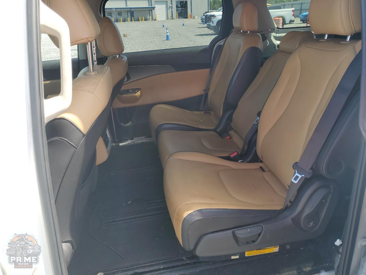 2023 KIA CARNIVAL — фото 11