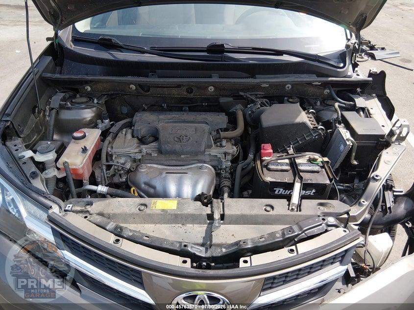 2015 TOYOTA RAV4 XLE — фото 10