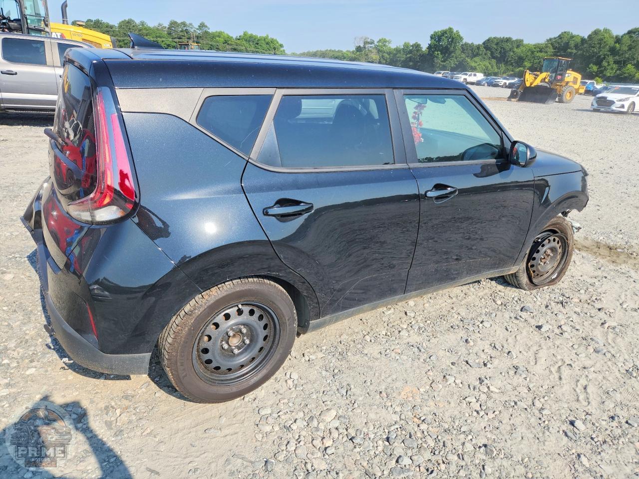 2025 KIA SOUL — фото 3