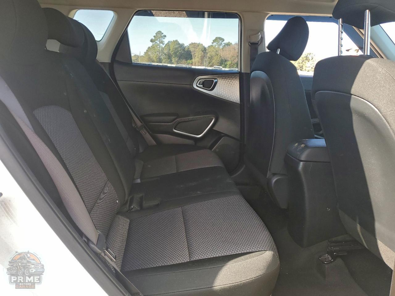 2022 KIA SOUL — фото 10