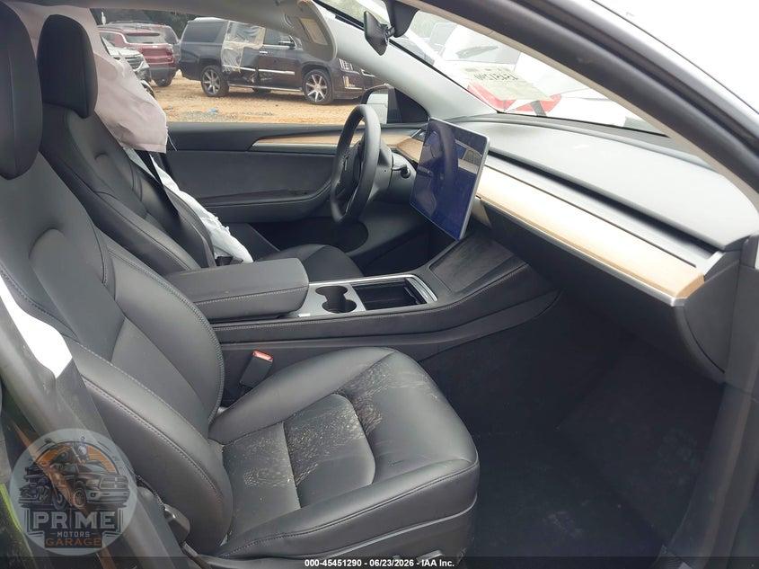 2024 TESLA MODEL Y LONG RANGE DUAL MOTOR ALL-WHEEL DRIVE — фото 5
