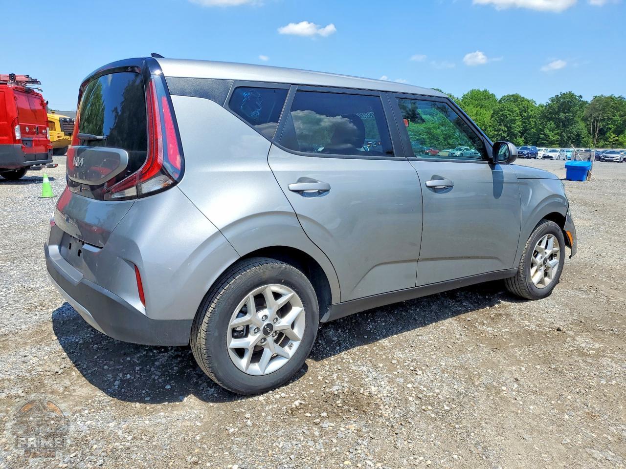 2025 KIA SOUL — фото 3