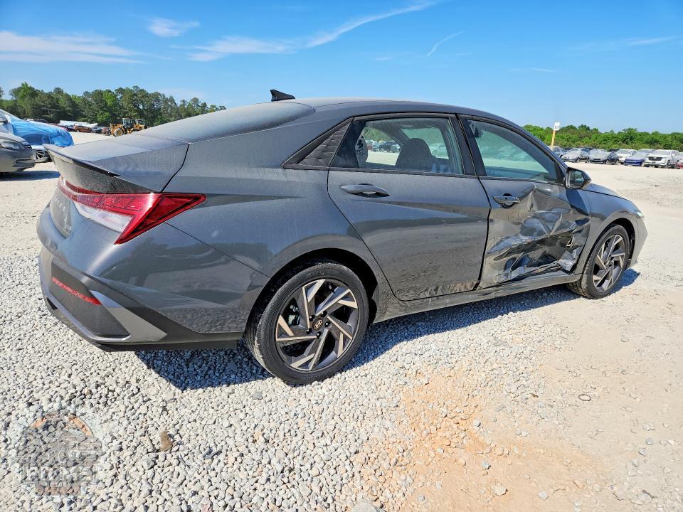 2025 HYUNDAI ELANTRA — фото 3