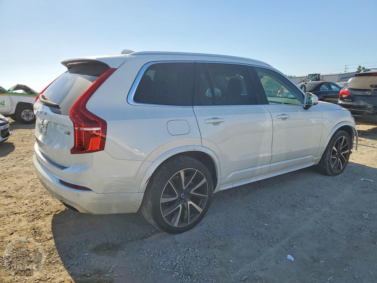 2020 VOLVO XC90 — фото 3