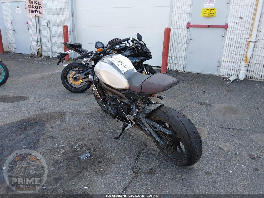 2016 YAMAHA XSR900 60TH ANNIVERSARY — фото 4