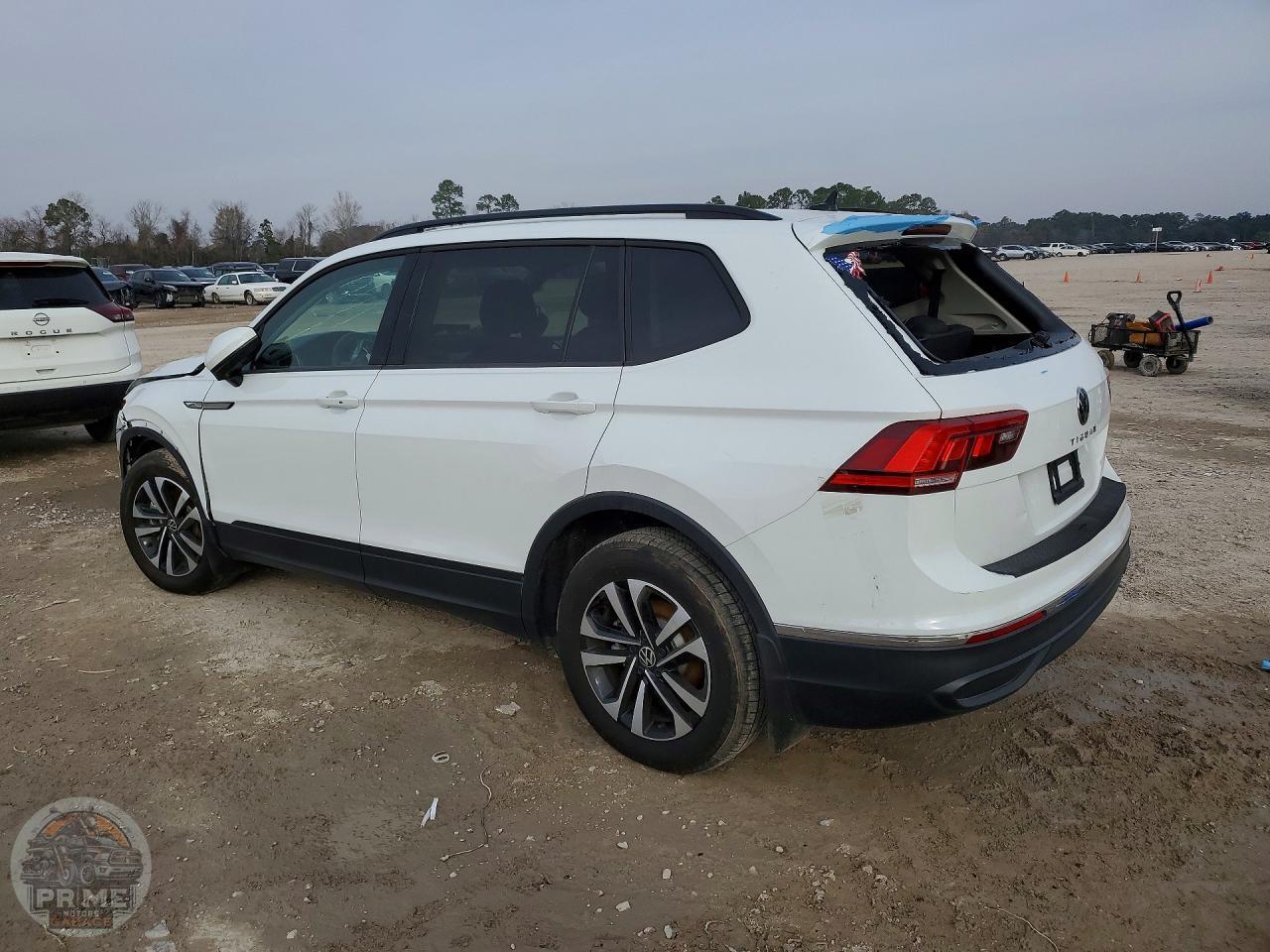 2024 VOLKSWAGEN TIGUAN — фото 3