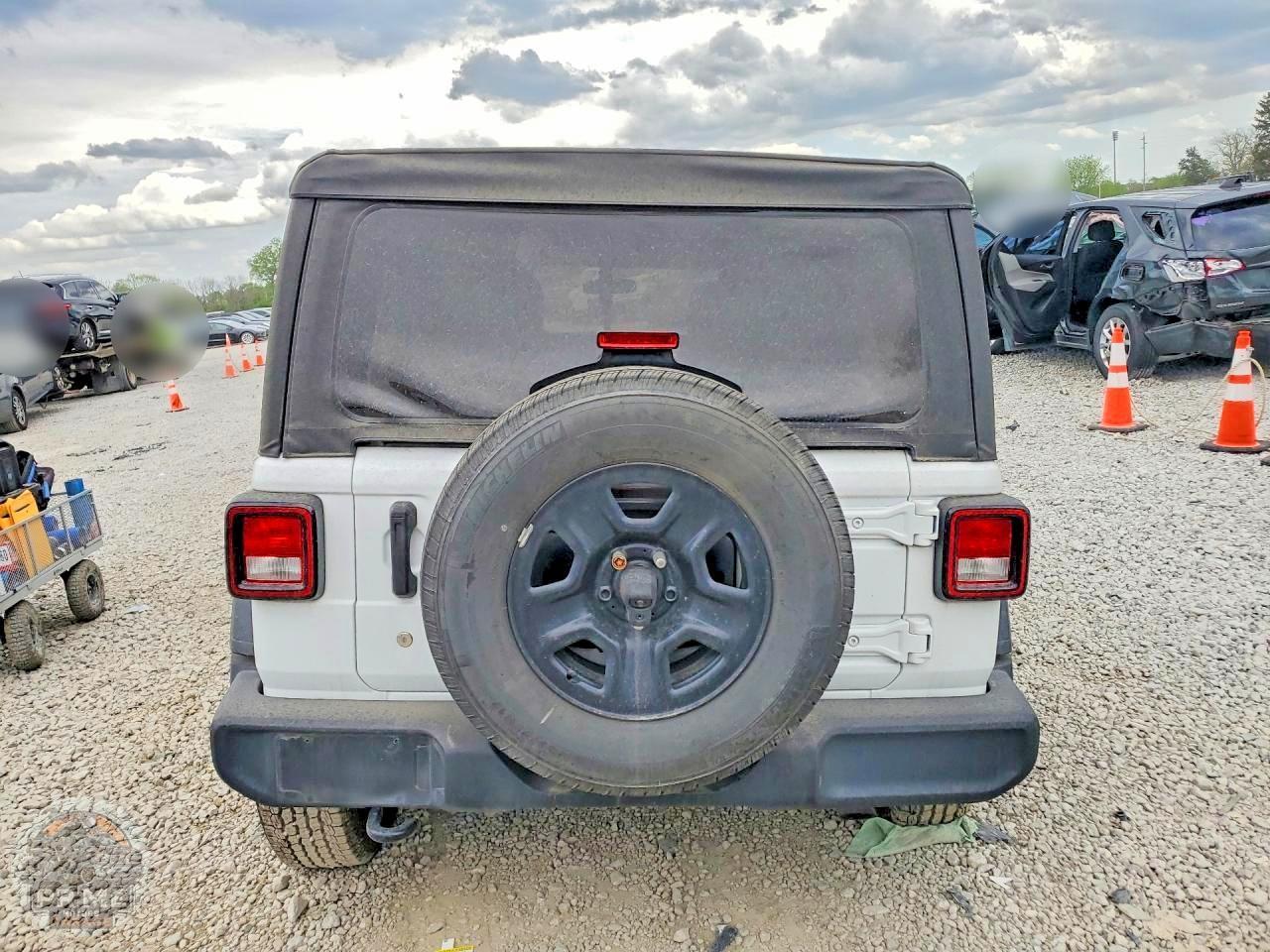 2020 JEEP WRANGLER — фото 6