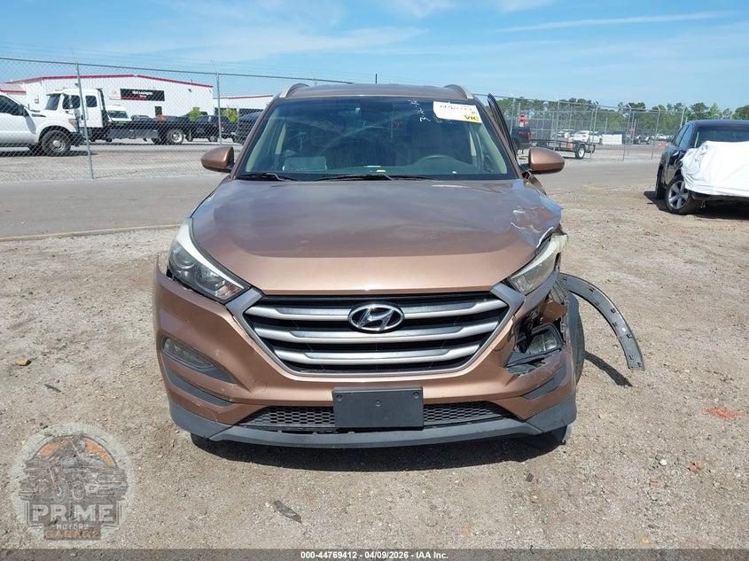 2017 HYUNDAI TUCSON SE — фото 12
