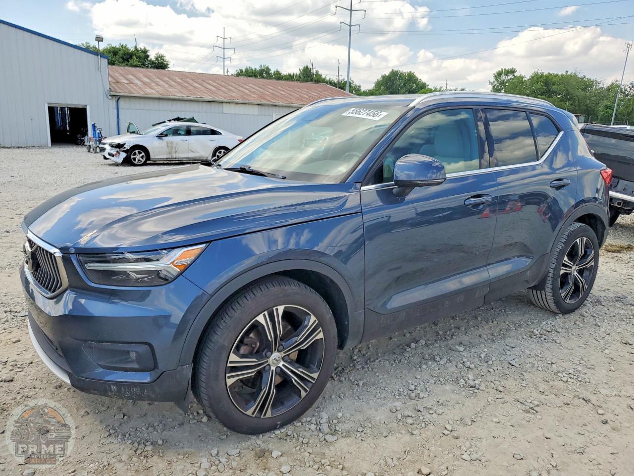2020 VOLVO XC40 — фото 1