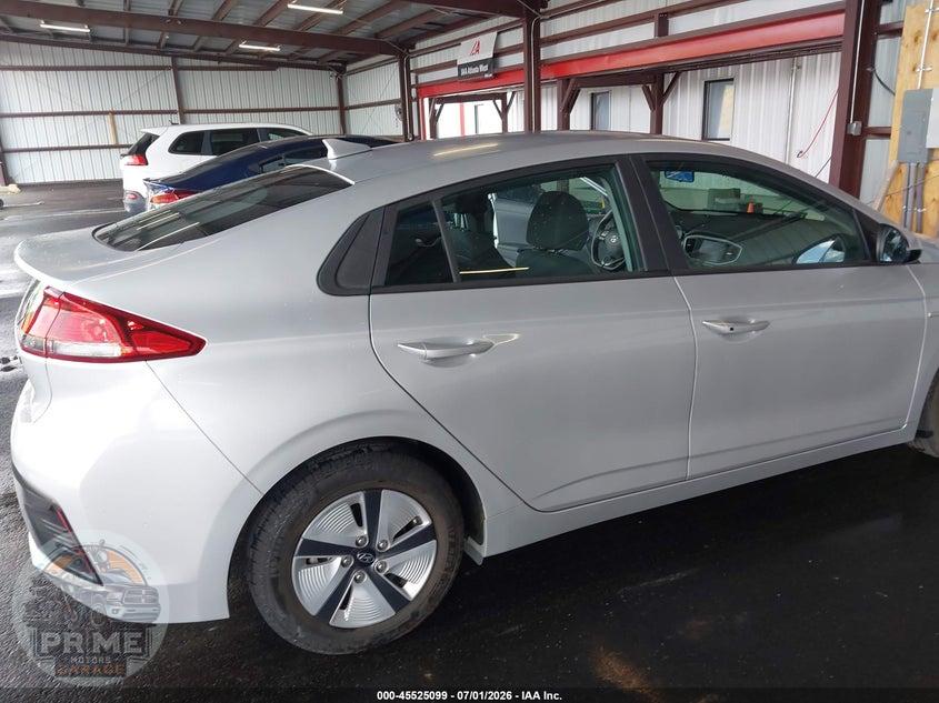 2018 HYUNDAI IONIQ HYBRID BLUE — фото 6