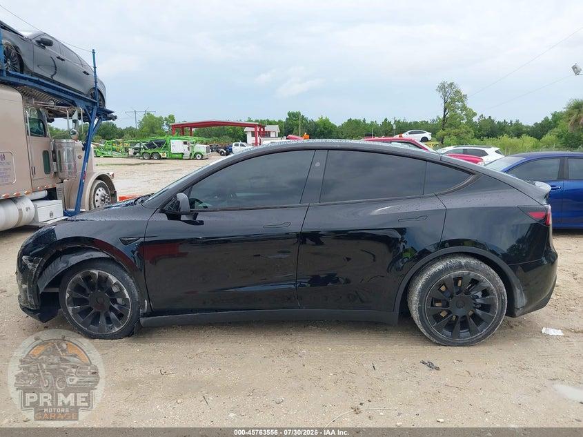 2024 TESLA MODEL Y LONG RANGE DUAL MOTOR ALL-WHEEL DRIVE — фото 13