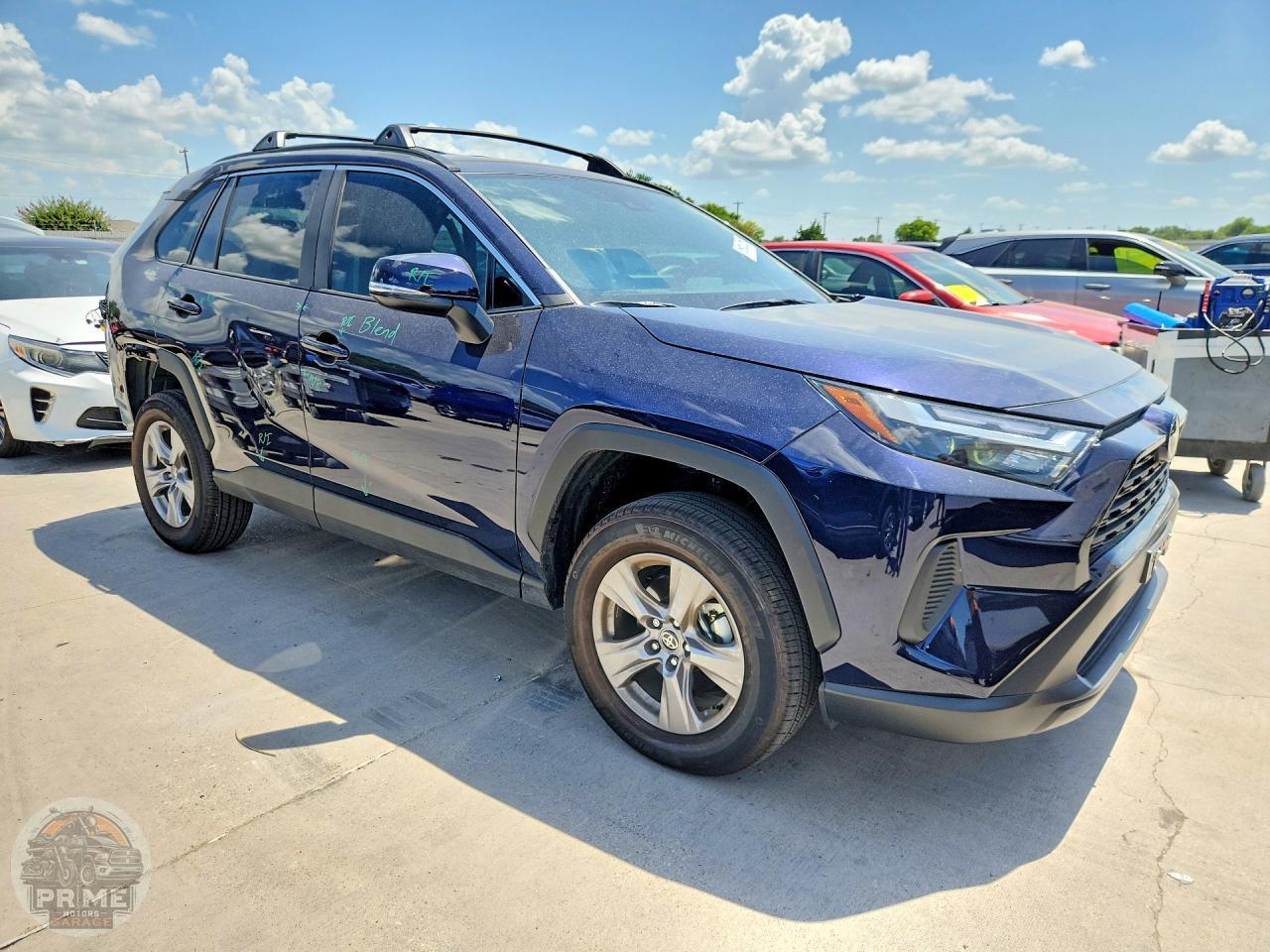 2025 TOYOTA RAV4 — фото 4