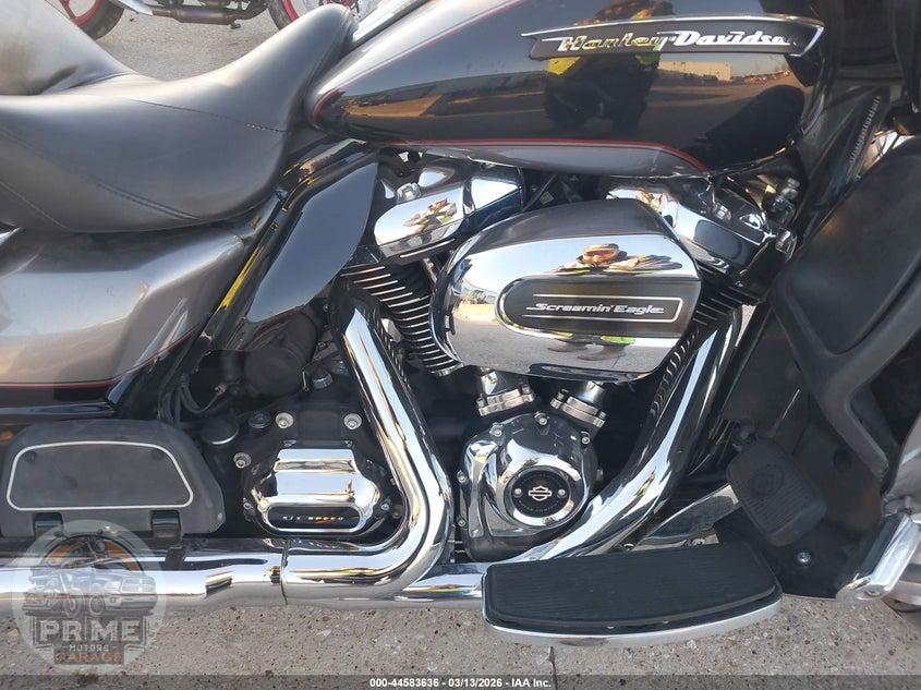 2017 HARLEY-DAVIDSON FLTRU (ROAD GLIDE ULTRA) — фото 8