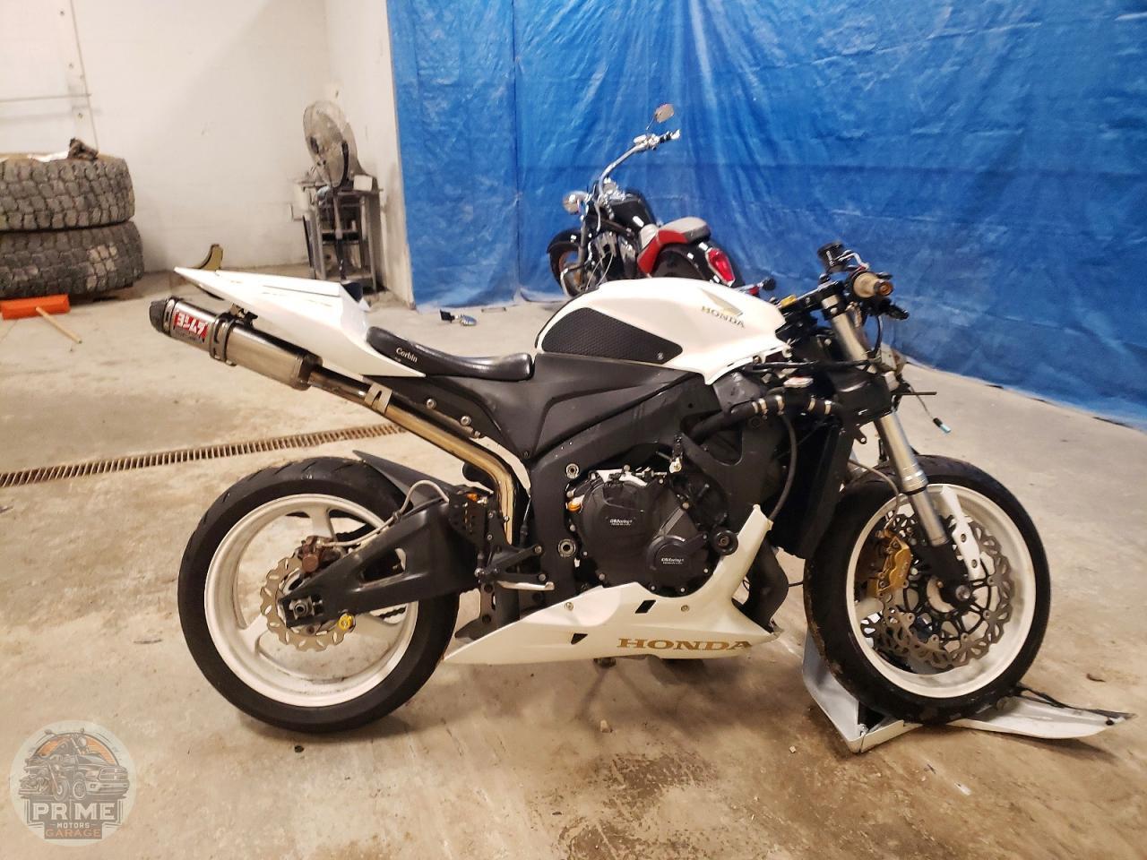 2008 HONDA CBR600 — фото 1
