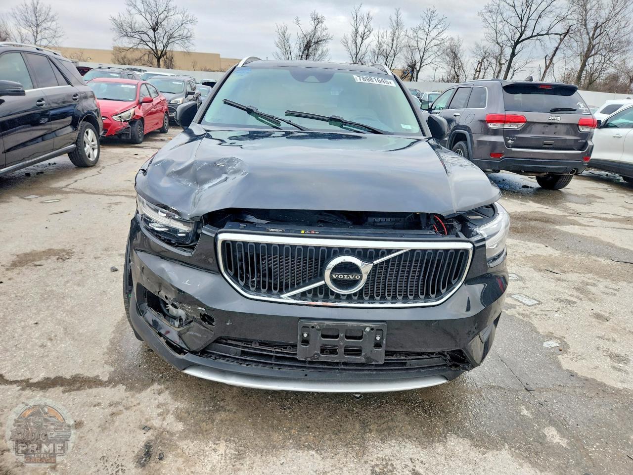 2020 VOLVO XC40 — фото 5