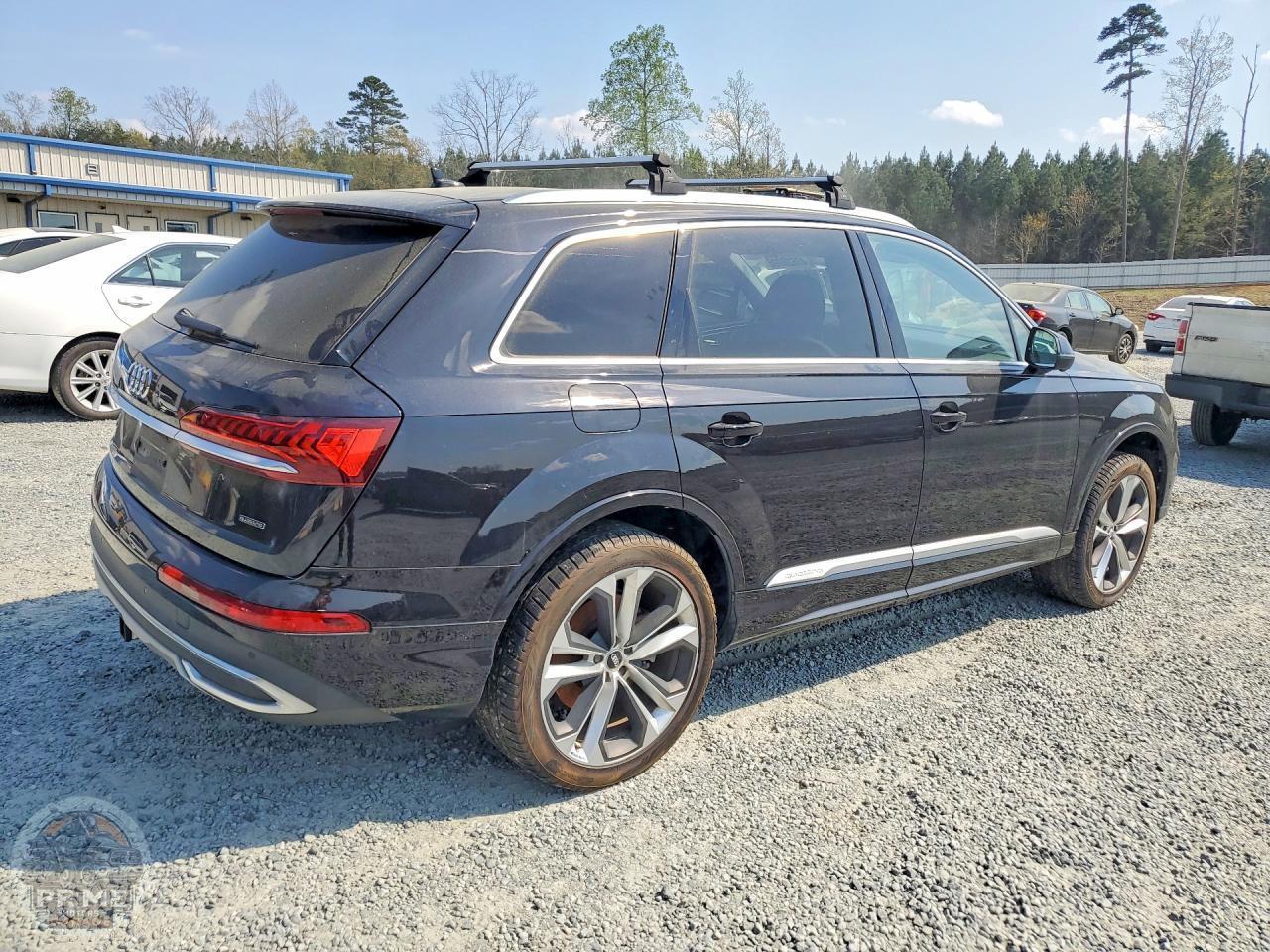 2020 AUDI Q7 — фото 3