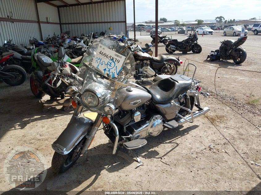 2016 HARLEY-DAVIDSON FLHR (ROAD KING) ROAD KING — фото 2