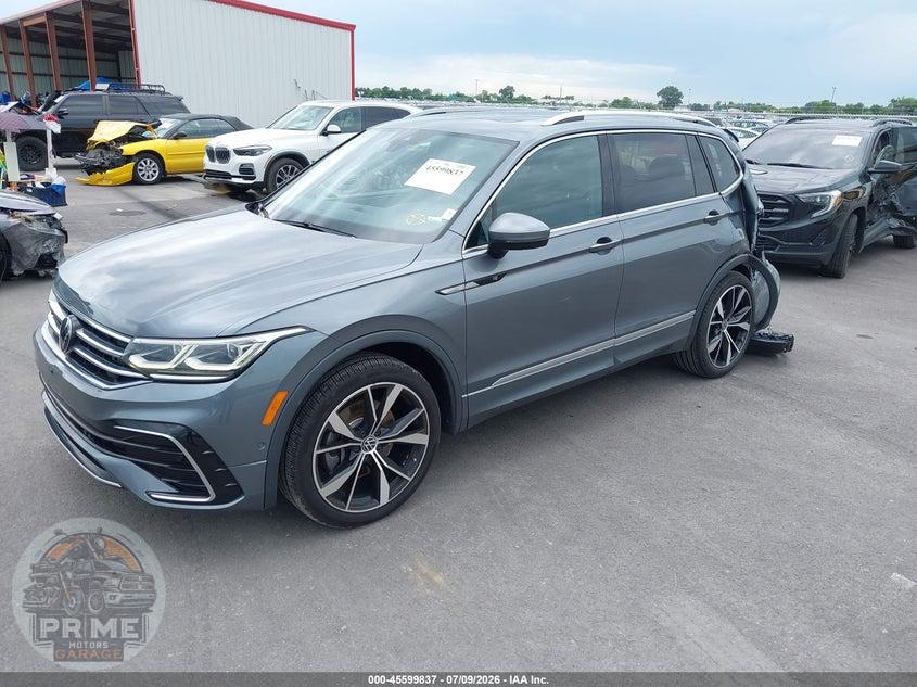 2022 VOLKSWAGEN TIGUAN 2.0T SEL R-LINE — фото 2