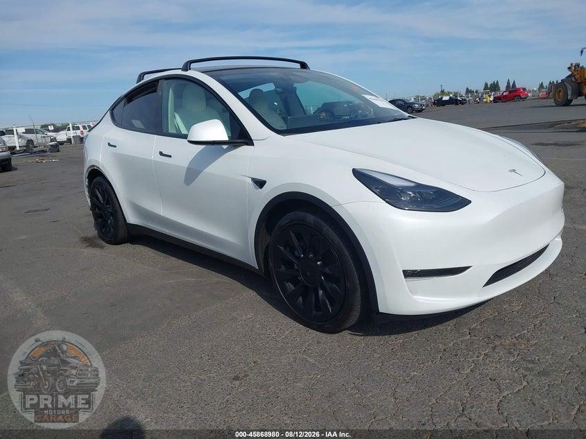 2024 TESLA MODEL Y LONG RANGE DUAL MOTOR ALL-WHEEL DRIVE — фото 1