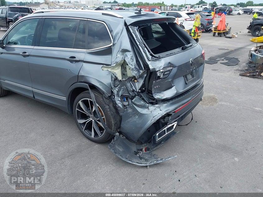 2022 VOLKSWAGEN TIGUAN 2.0T SEL R-LINE — фото 6