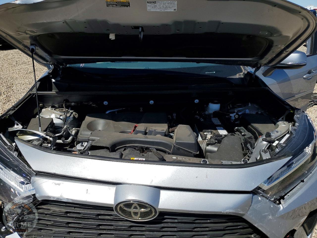 2025 TOYOTA RAV4 — фото 12