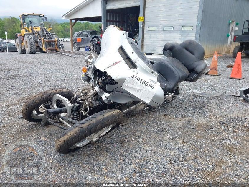 2015 HARLEY-DAVIDSON FLHTCUL (ULTRA CLASSIC LOW) ULTRA CLASSIC LOW — фото 2