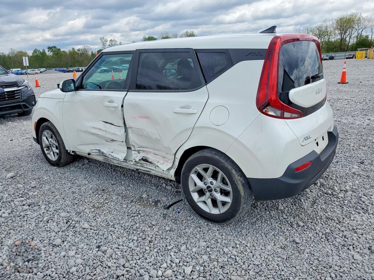 2022 KIA SOUL — фото 2
