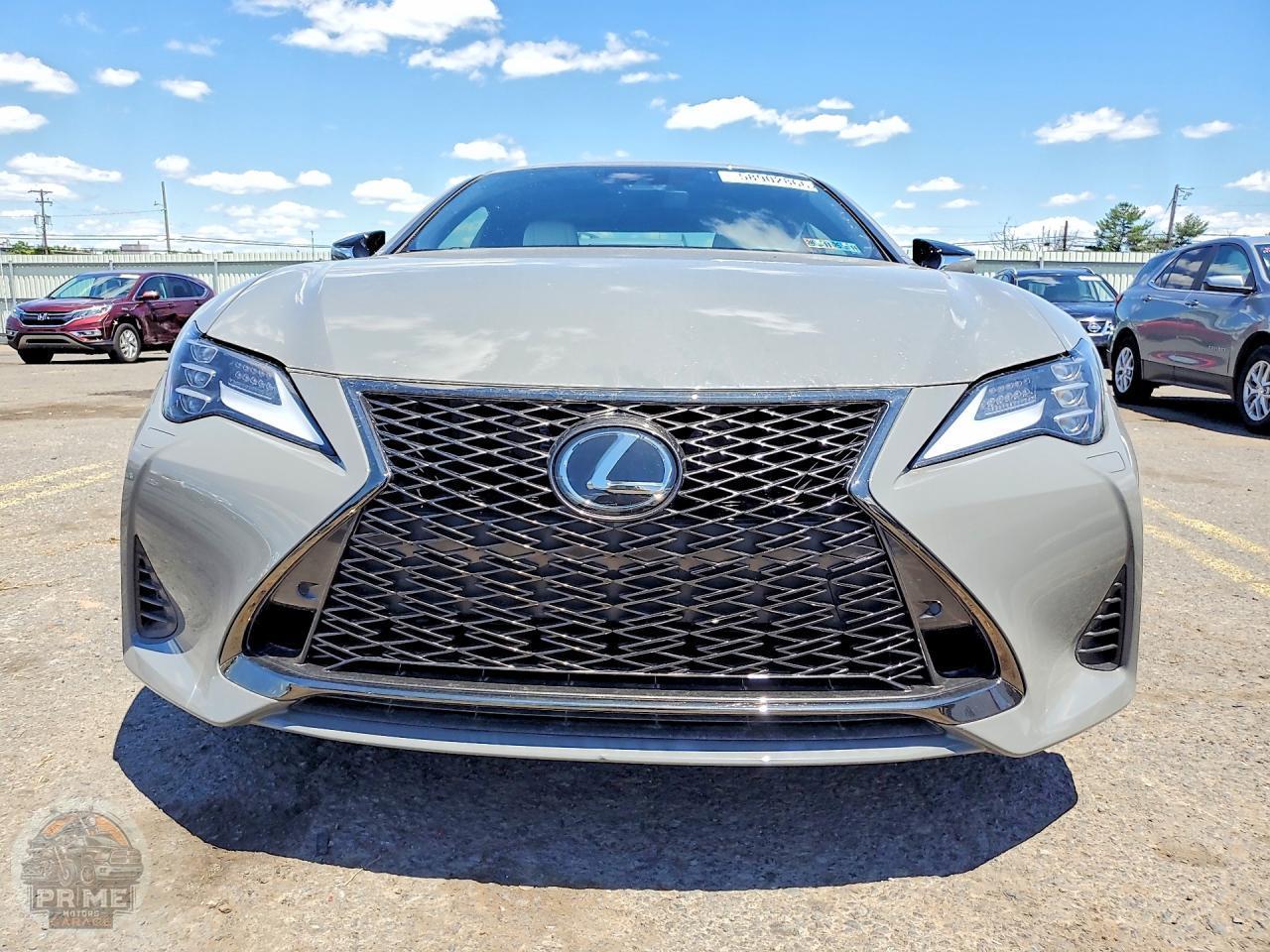 2025 LEXUS RC — фото 9