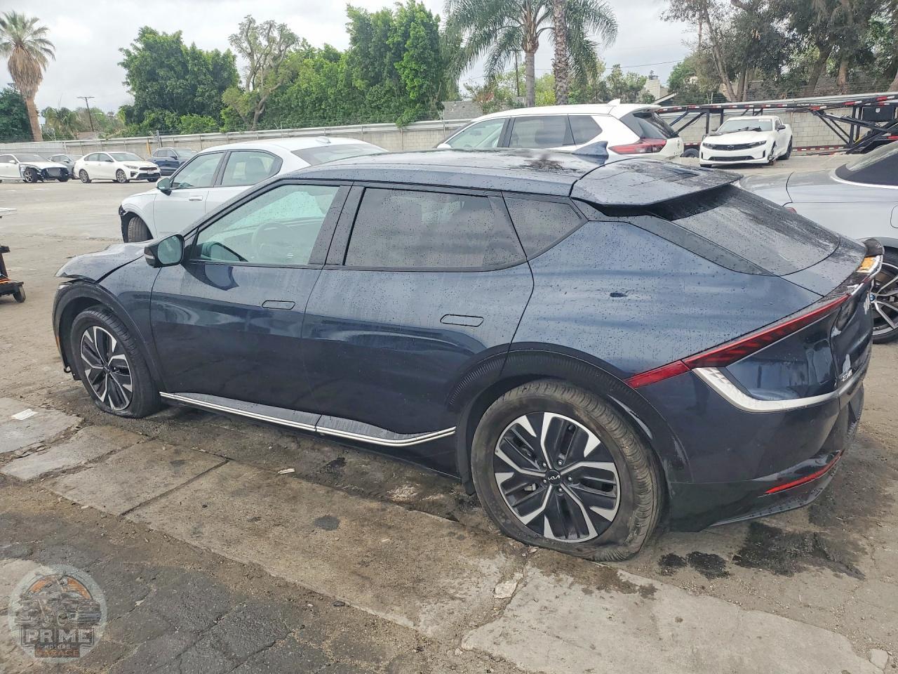 2023 KIA EV6 — фото 2