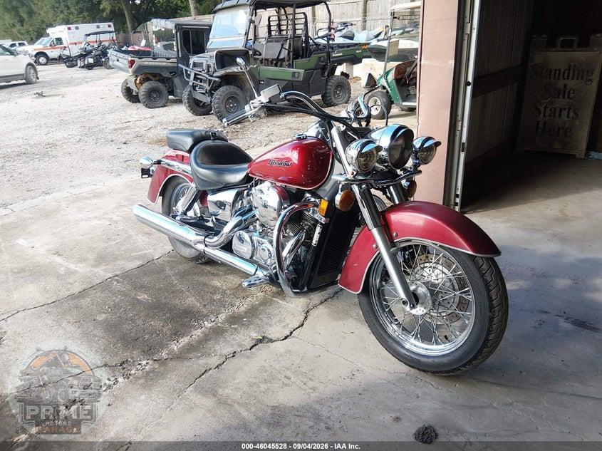 2005 HONDA VT750 C — фото 1