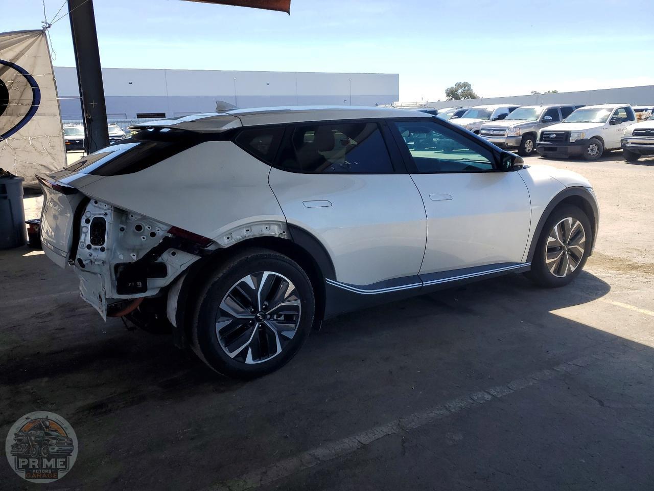 2022 KIA EV6 — фото 3