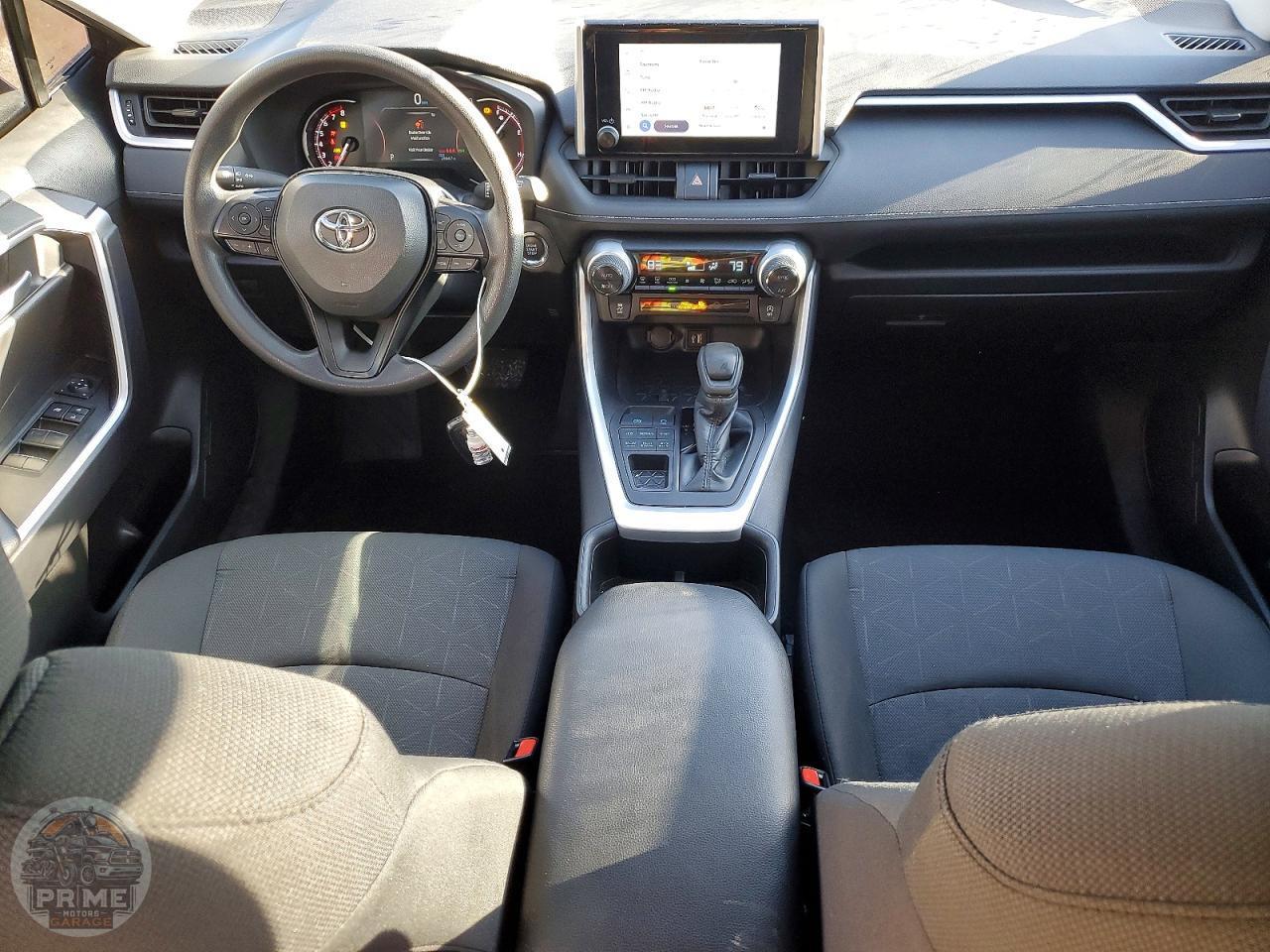 2025 TOYOTA RAV4 — фото 8