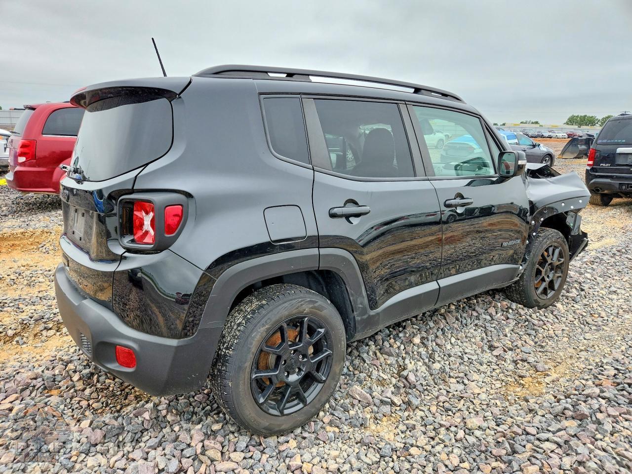 2020 JEEP RENEGADE — фото 3