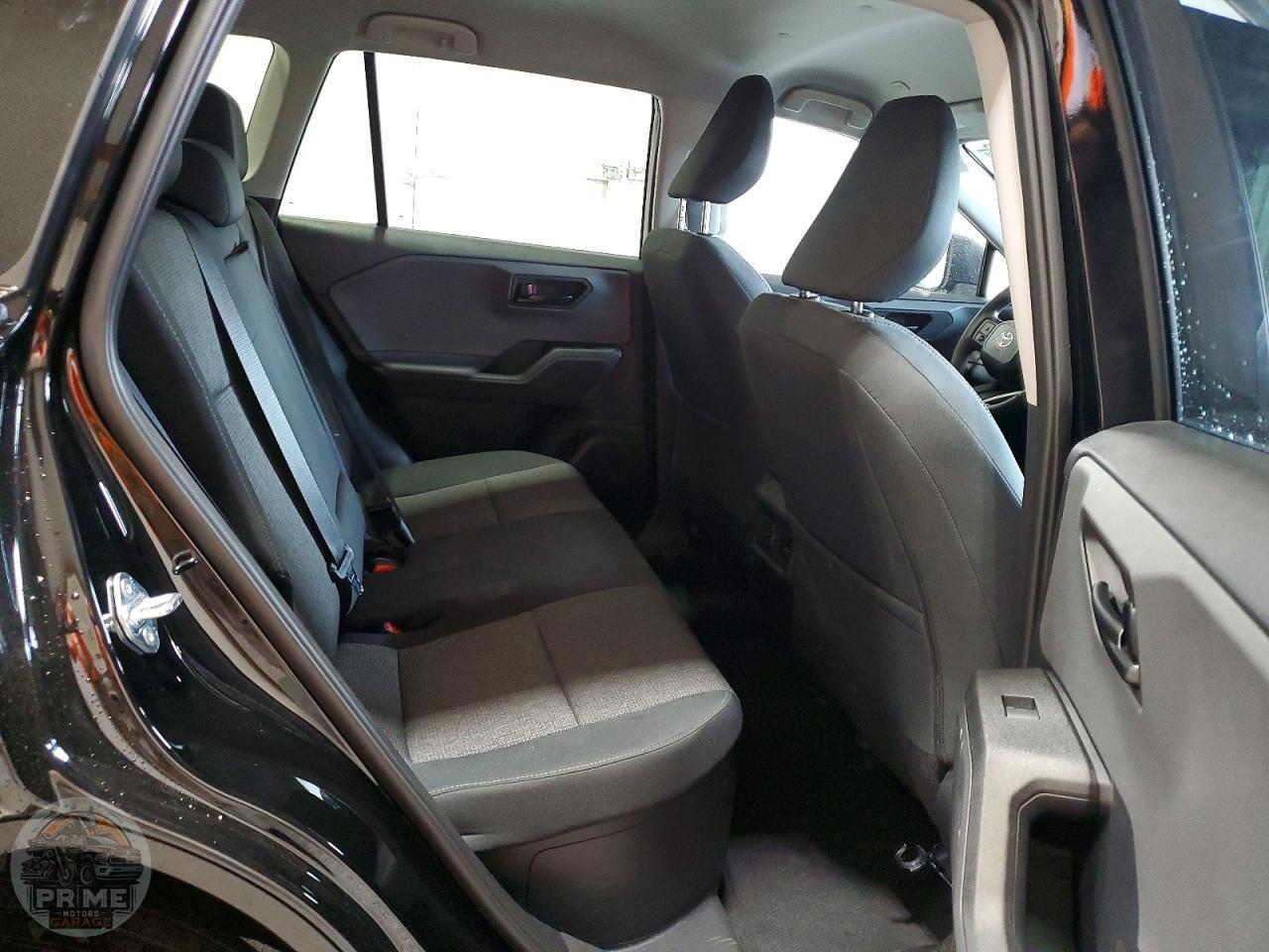 2026 TOYOTA RAV4 — фото 11