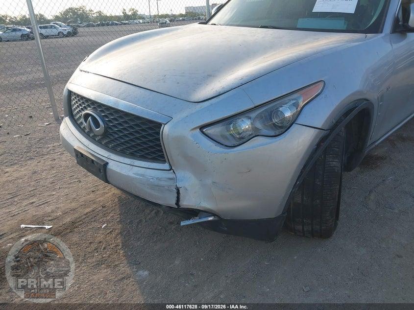 2017 INFINITI QX70 — фото 6