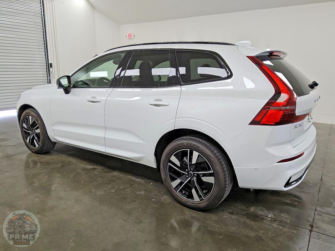 2026 VOLVO XC60 — фото 2