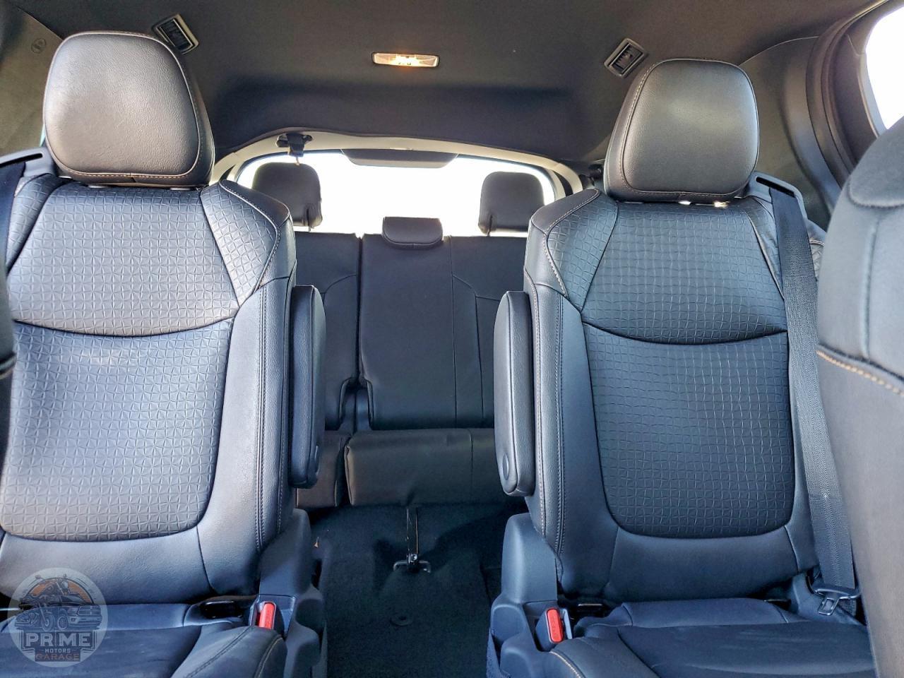 2025 TOYOTA SIENNA — фото 10