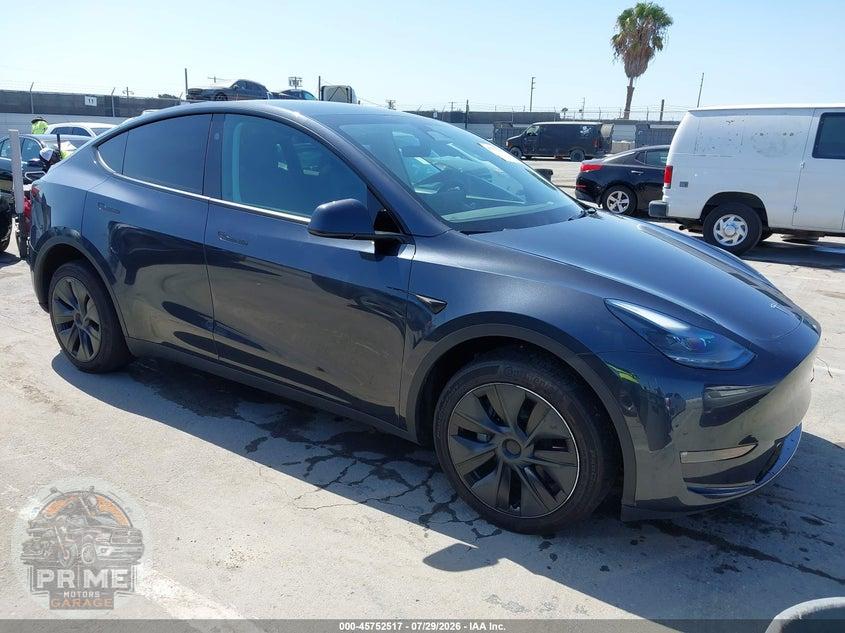2024 TESLA MODEL Y LONG RANGE DUAL MOTOR ALL-WHEEL DRIVE — фото 1