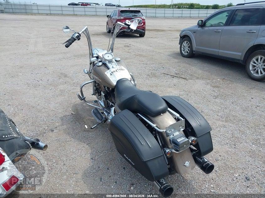 2004 HARLEY-DAVIDSON FLHRSI (ROAD KING CUSTOM) — фото 3