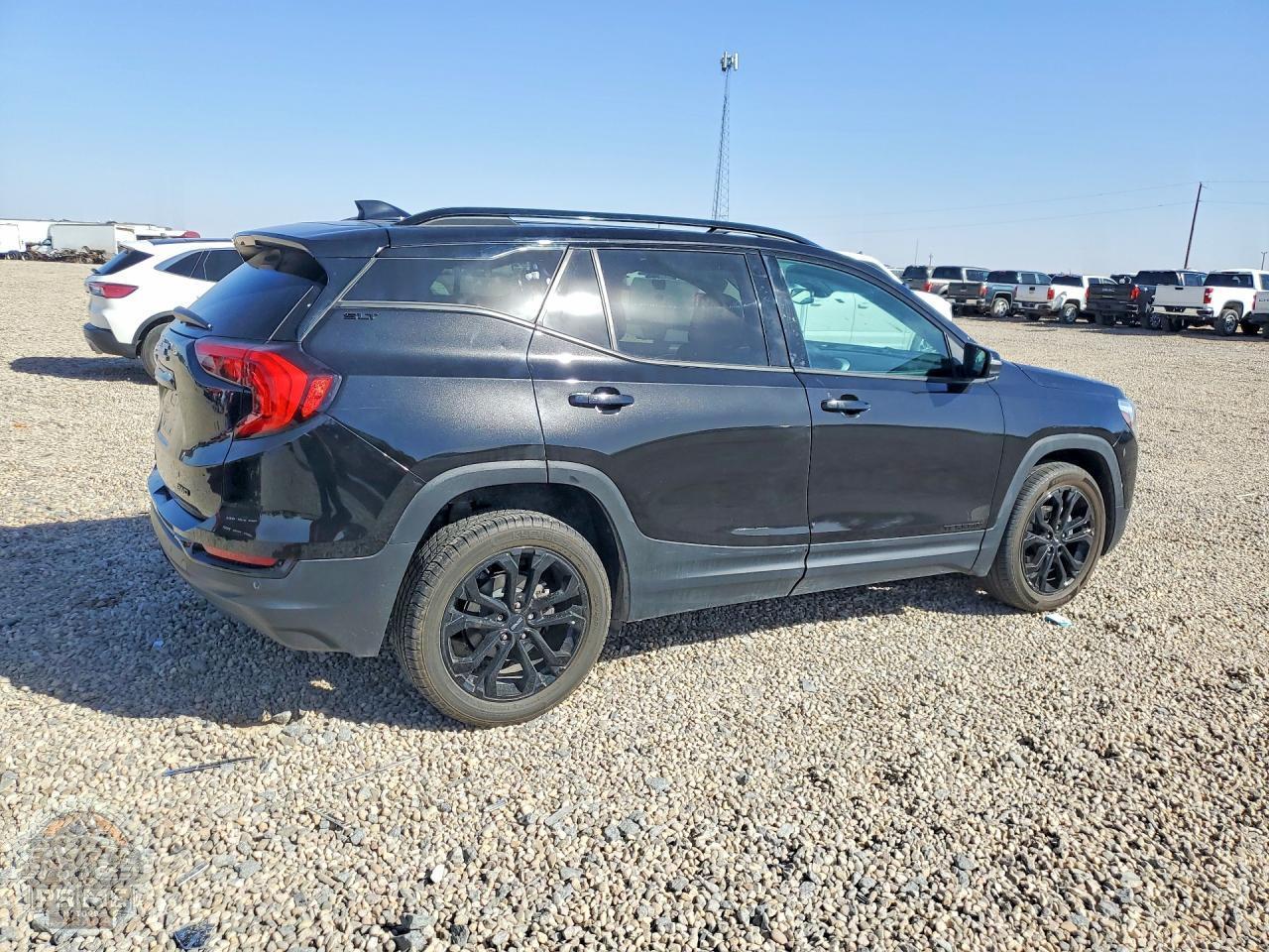 2021 GMC TERRAIN — фото 3