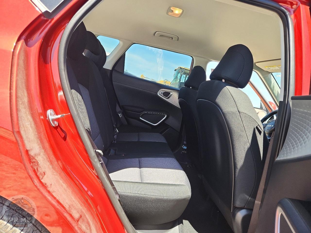2025 KIA SOUL — фото 10