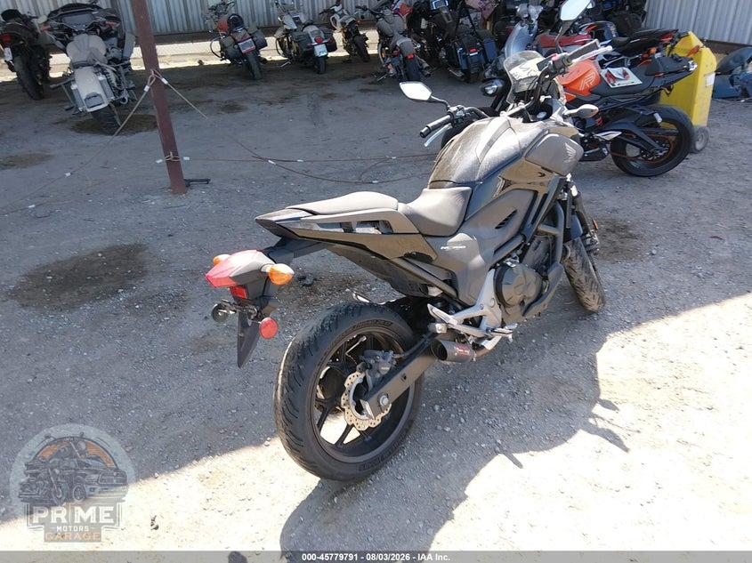 2015 HONDA NC700X — фото 4