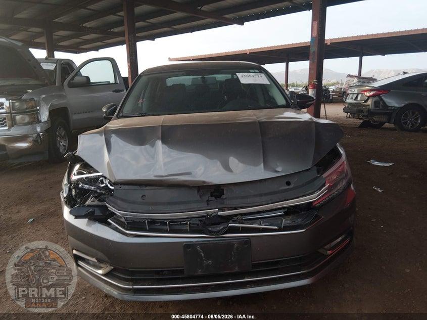2017 VOLKSWAGEN PASSAT 1.8T SE — фото 6