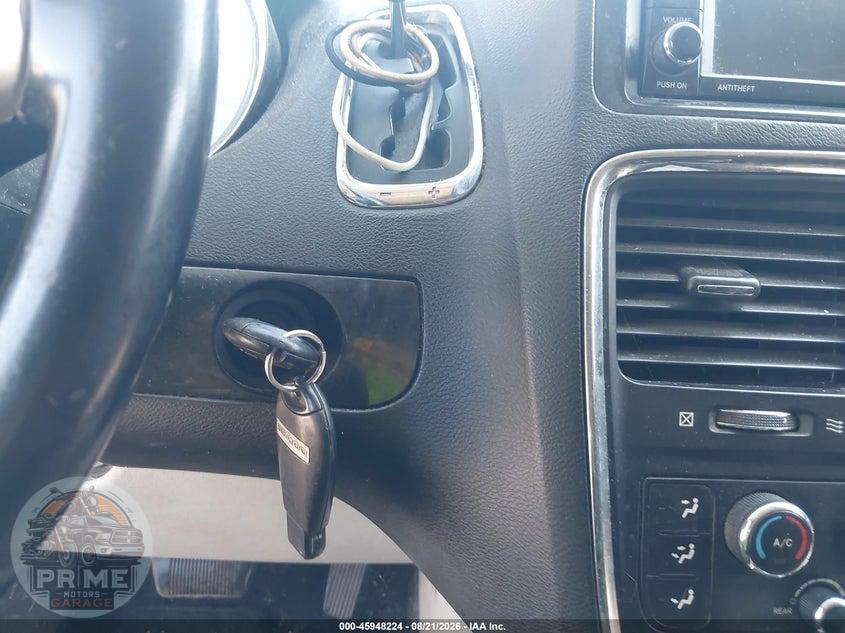 2016 DODGE GRAND CARAVAN SXT — фото 11