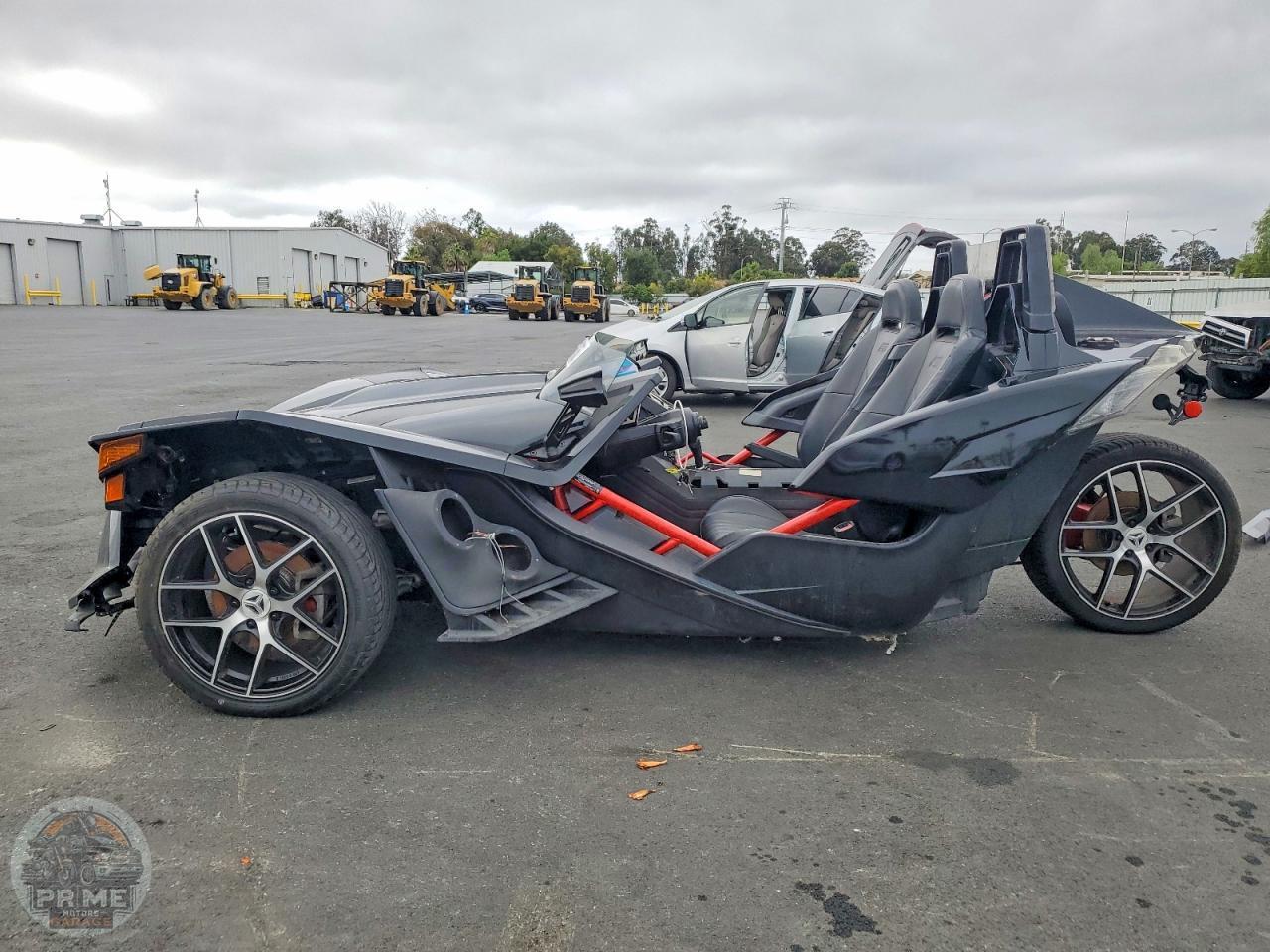 2016 POLARIS SLINGSHOT — фото 3